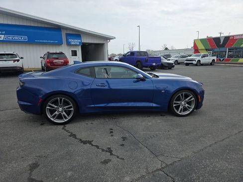 Used 2019 Chevrolet Camaro LT w/ RS Package image 6