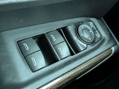 Certified 2021 Chevrolet Silverado 1500 RST AWD/4WD image 13