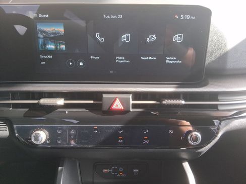 New 2026 Kia Sportage LX FWD image 14