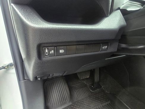 Certified 2023 Toyota RAV4 XLE w/ Convenience Package AWD/4WD image 18