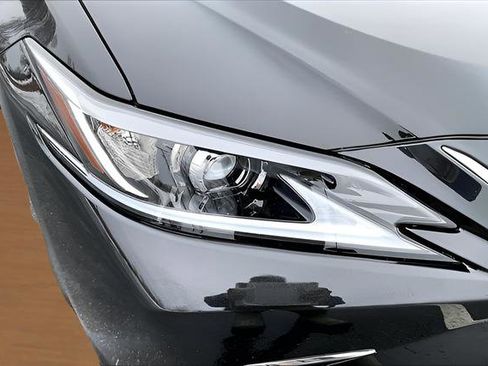 Used 2023 Lexus ES 350 w/ Accessory Package (Z2) image 29