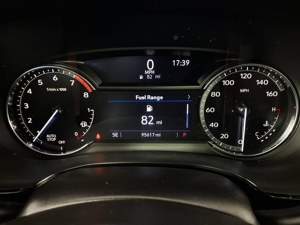 Used 2021 Cadillac XT5 Premium Luxury FWD image 17