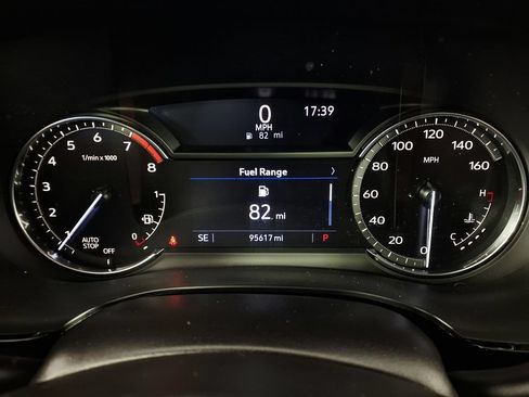 Used 2021 Cadillac XT5 Premium Luxury FWD image 17