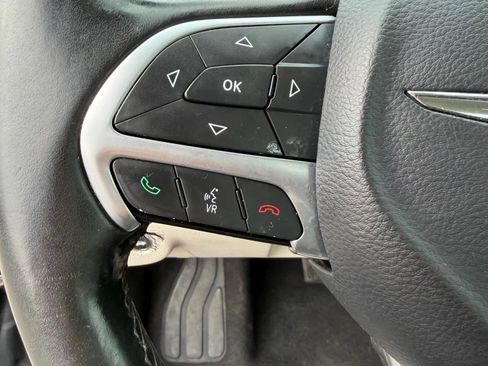 Used 2015 Chrysler 200 C w/ Navigation & Sound Group I image 19