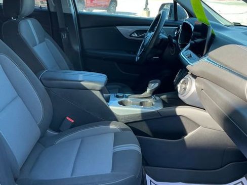 Used 2023 Chevrolet Blazer LT image 11