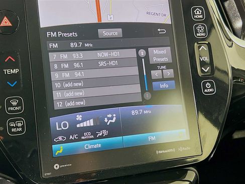 Used 2021 Toyota Prius Prime XLE image 15