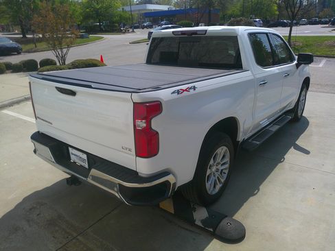 Used 2024 Chevrolet Silverado 1500 LTZ w/ Technology Package image 12