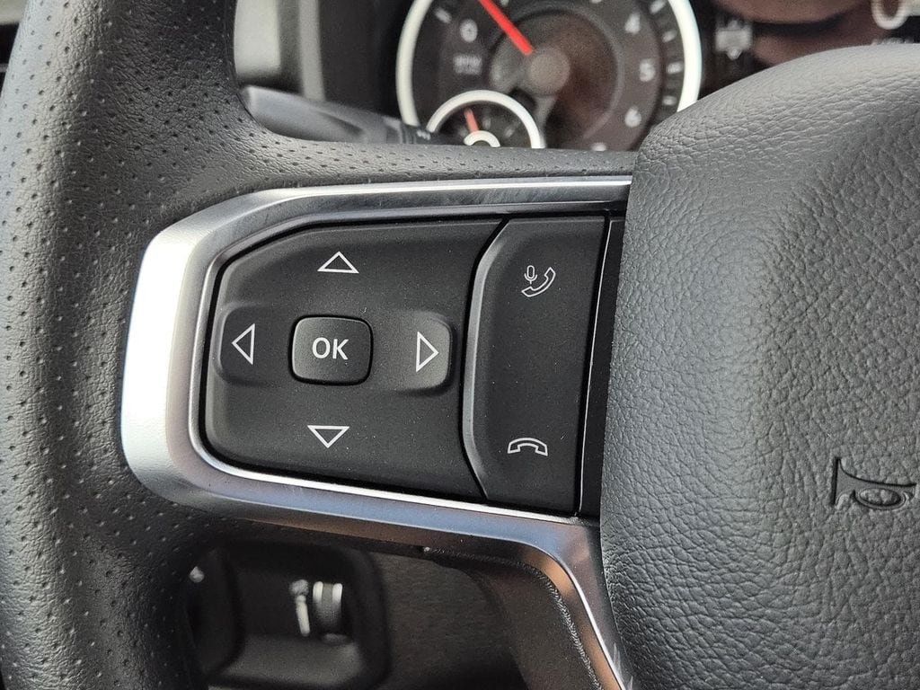 New 2026 RAM 1500 Express AWD/4WD image 19