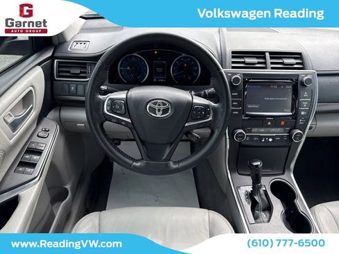 Used 2016 Toyota Camry XLE image 13