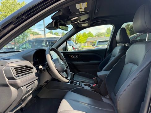 Used 2025 Subaru Forester Touring AWD/4WD image 17