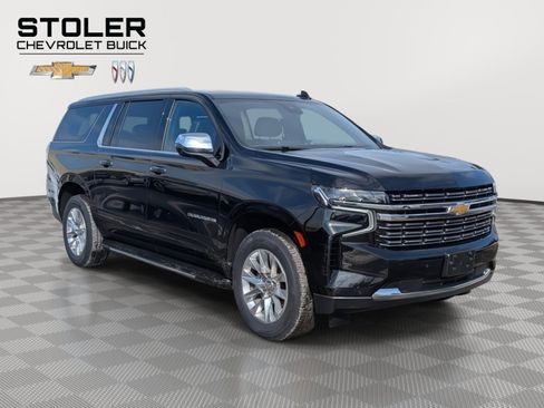 Used 2024 Chevrolet Suburban Premier AWD/4WD image 7