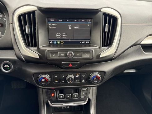 Used 2018 GMC Terrain SLE w/ Driver Convenience Package image 11