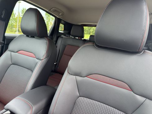 New 2026 Nissan Kicks SR w/ Cold Weather Package image 27