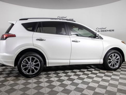 Used 2017 Toyota RAV4 Platinum image 5