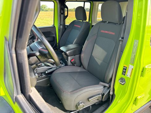 Used 2021 Jeep Wrangler Unlimited Rubicon w/ Safety Group AWD/4WD image 11