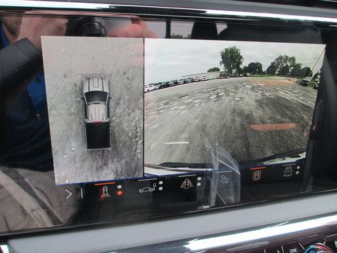 New 2026 GMC Sierra 2500 AT4 w/ AT4 Premium Plus Package AWD/4WD image 19