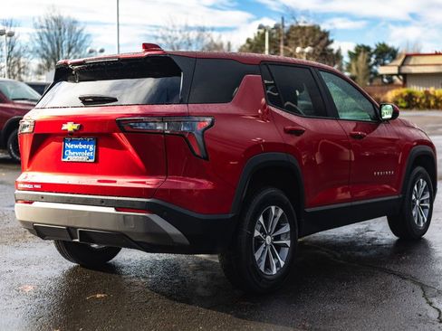 New 2026 Chevrolet Equinox LT w/ Convenience Package II image 8