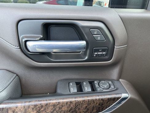 Used 2023 GMC Sierra 2500 Denali w/ Denali Ultimate Package image 24