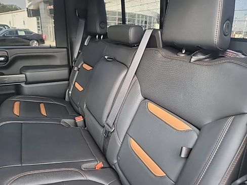 Used 2020 GMC Sierra 2500 AT4 w/ AT4 Premium Package AWD/4WD image 13