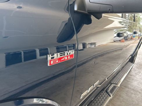 Used 2022 RAM 2500 Laramie AWD/4WD image 15