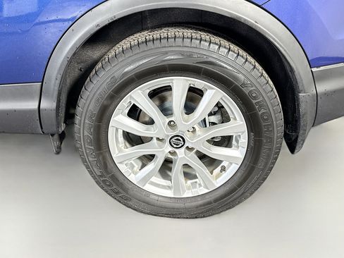 Used 2021 Nissan Rogue Sport S image 36