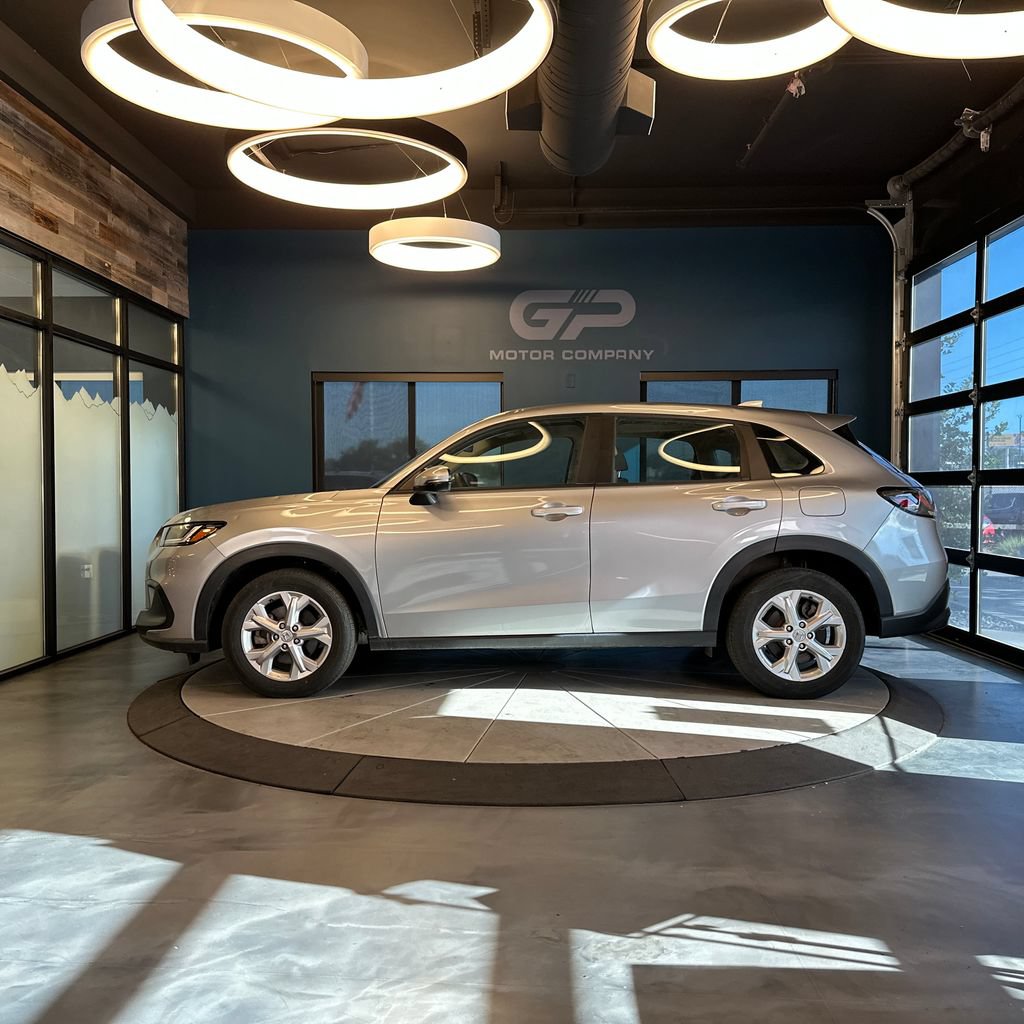 Used 2024 Honda HR-V LX image 6