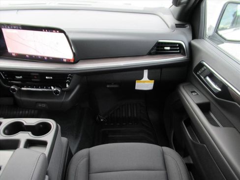 New 2025 Chevrolet Tahoe Commercial image 14