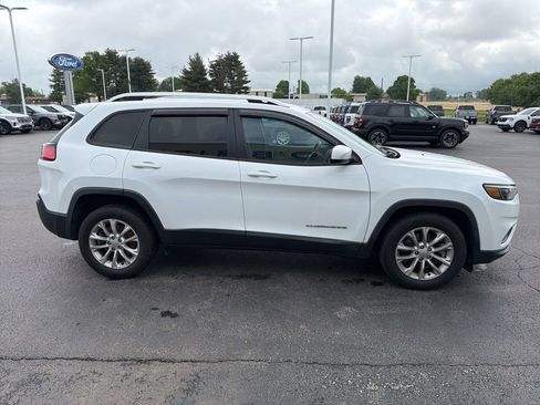 Used 2020 Jeep Cherokee Latitude w/ Cold Weather Group FWD image 5