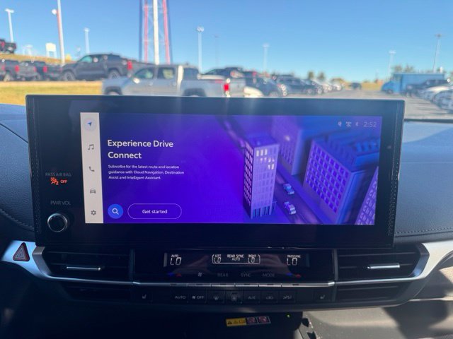 New 2026 Toyota Sienna XLE Woodland Edition AWD/4WD image 28