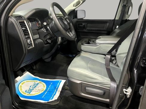 Used 2016 RAM 1500 Express w/ Black Ram 1500 Express Group image 15