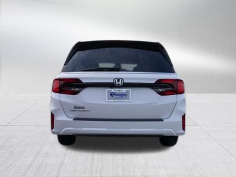 New 2026 Honda Odyssey EX-L image 4