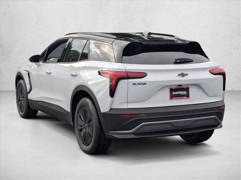 New 2026 Chevrolet Blazer EV LT image 9