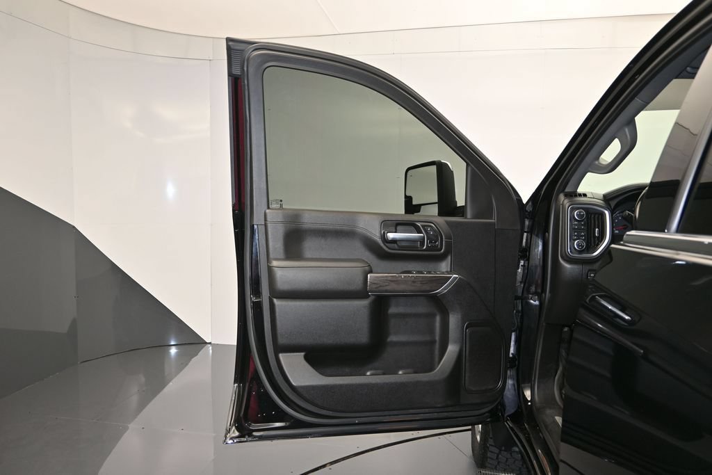 Certified 2023 Chevrolet Silverado 2500 LTZ w/ LTZ Plus Package AWD/4WD image 10