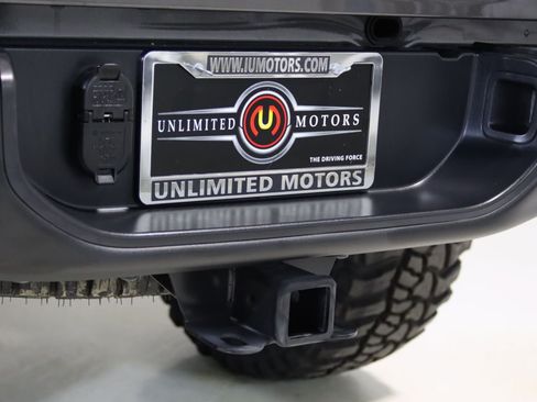 Used 2026 Jeep Gladiator Mojave AWD/4WD image 10