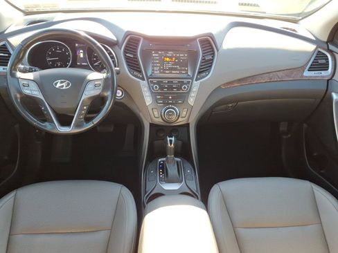 Used 2017 Hyundai Santa Fe SE w/ SE Premium Package 02 AWD/4WD image 12
