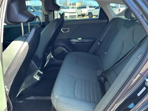 Used 2025 Kia K4 EX image 13
