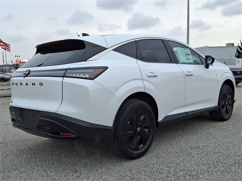 Certified 2025 Nissan Murano SV image 7