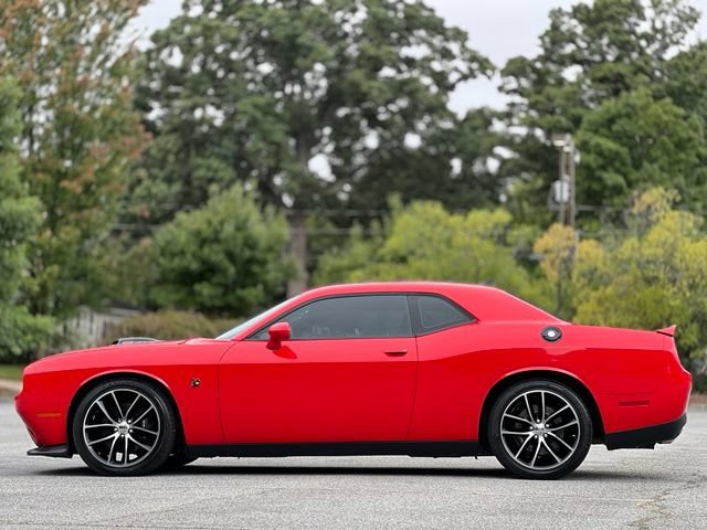 Used 2016 Dodge Challenger R/T Scat Pack RWD image 12