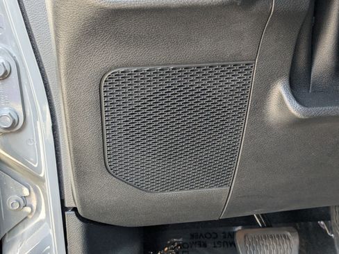 Used 2020 Jeep Wrangler Unlimited Sahara AWD/4WD image 15
