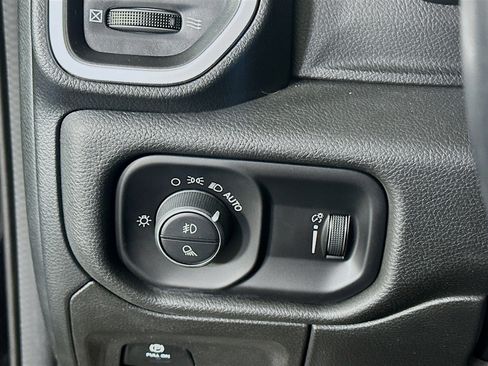 Used 2023 RAM 1500 Lone Star image 17