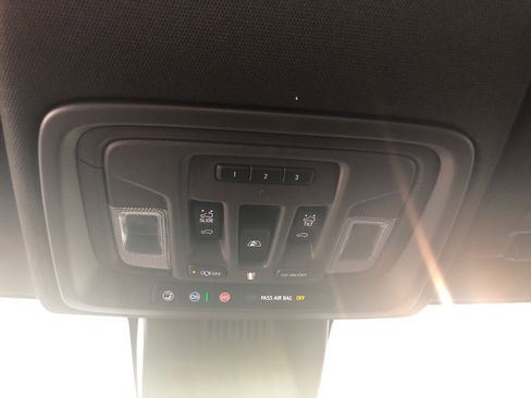 Used 2025 GMC Sierra 1500 Denali w/ Denali Reserve Package image 29