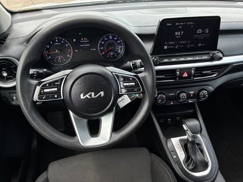 Used 2024 Kia Forte LXS w/ LXS Technology Package FWD image 14