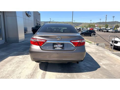 Used 2017 Toyota Camry LE FWD image 8