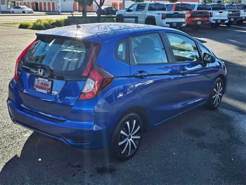 Used 2018 Honda Fit LX image 5