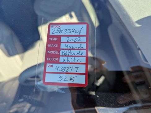Used 2022 Hyundai Palisade Calligraphy w/ Winter Package image 10