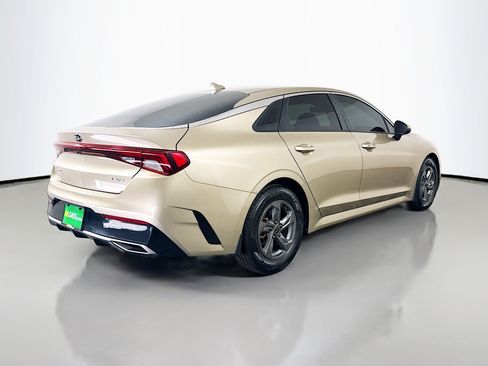 Used 2021 Kia K5 LXS image 10