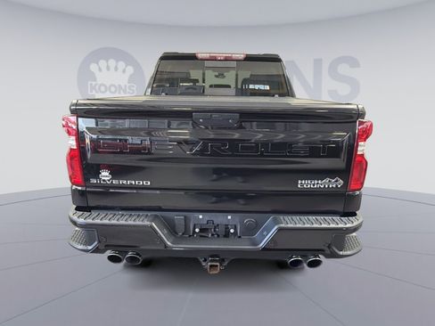Used 2020 Chevrolet Silverado 1500 High Country w/ Technology Package image 5