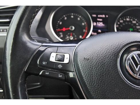Used 2021 Volkswagen Tiguan SE R-Line FWD image 18
