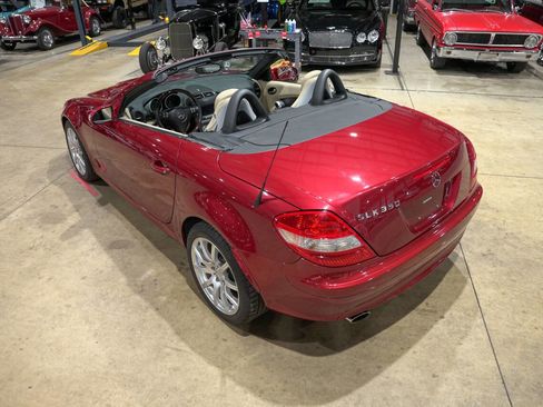 Used 2005 Mercedes-Benz SLK 350 image 16