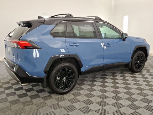 Used 2025 Toyota RAV4 XSE w/ Advanced Technology Package AWD/4WD image 26